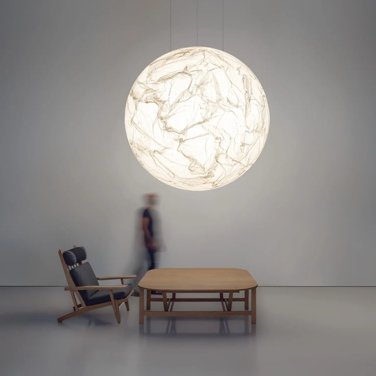 Fotografie cu luna plină în noapte clară
