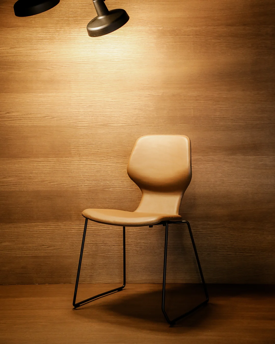 01_Oblikant_collection_gallery_png_cn6elm Scaun Oblikant