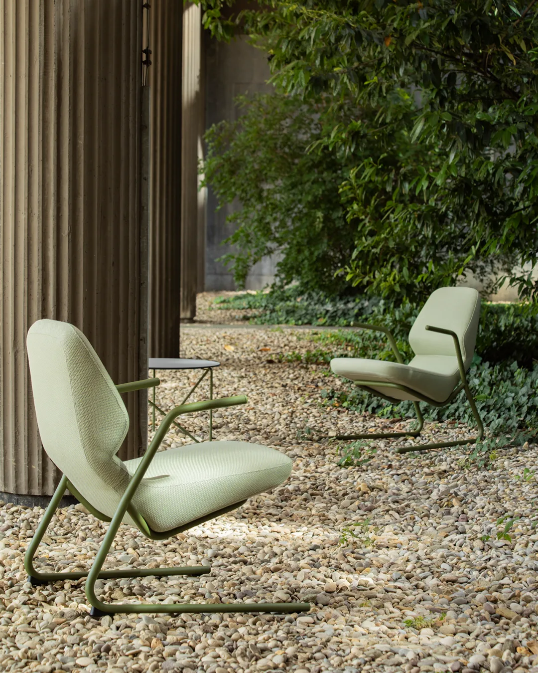 01_Oblique_outdoor_collection_gallery_png_jeqo7f Scaun Oblique outdoor