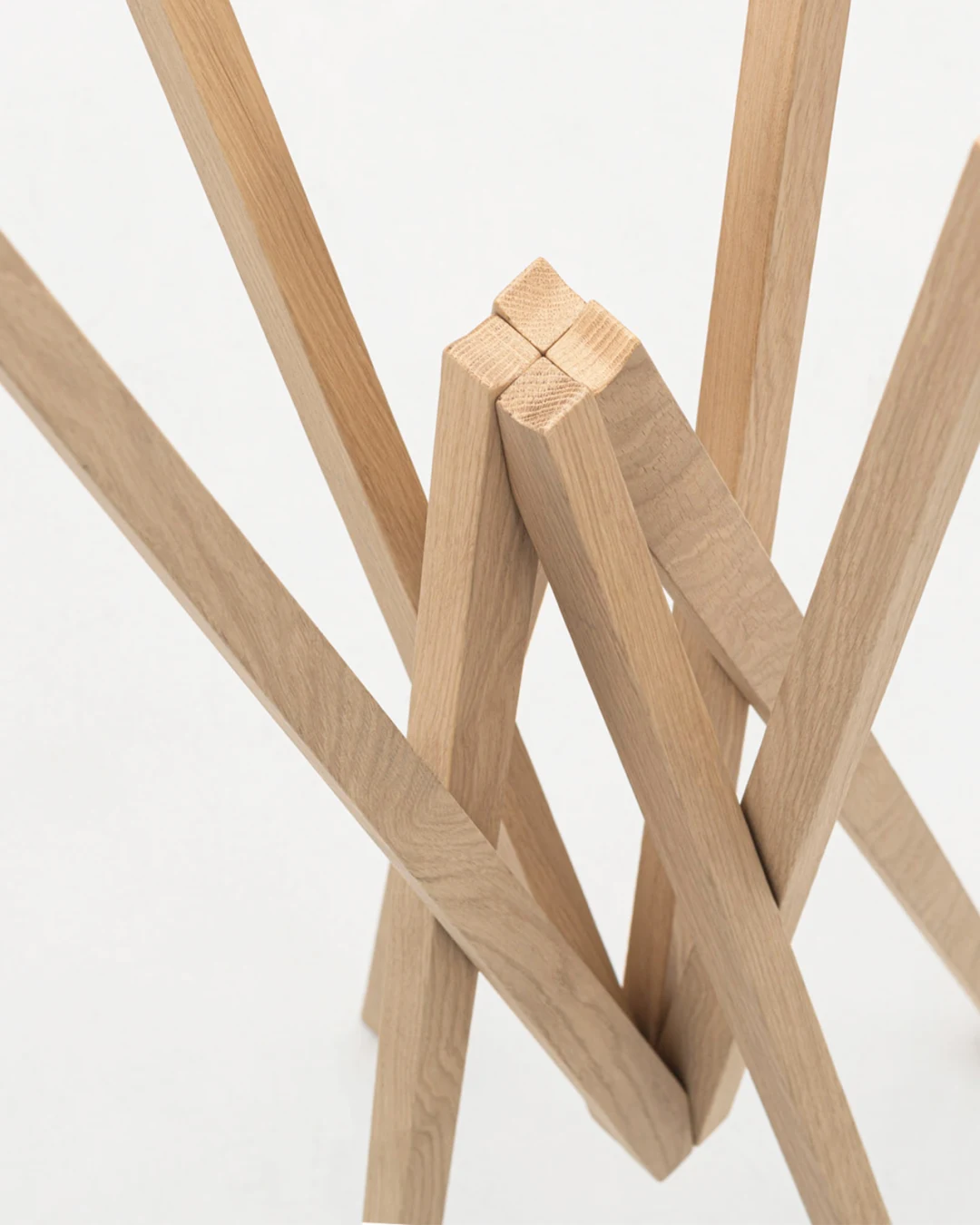 Mobilier Simetria coat stand