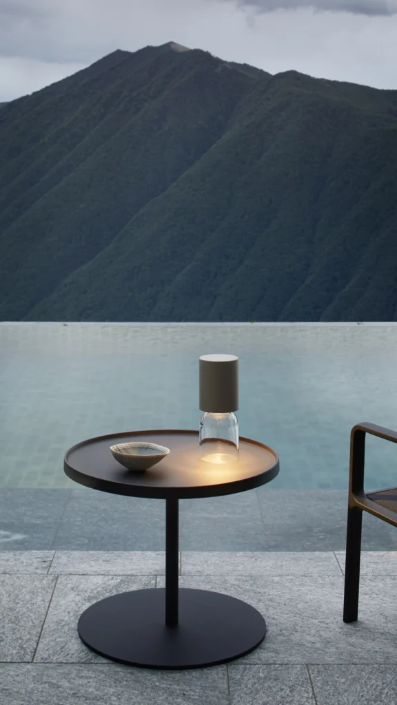 luceplan-nui-mini-a02r1-2-576x1024 Veioza Nui Mini